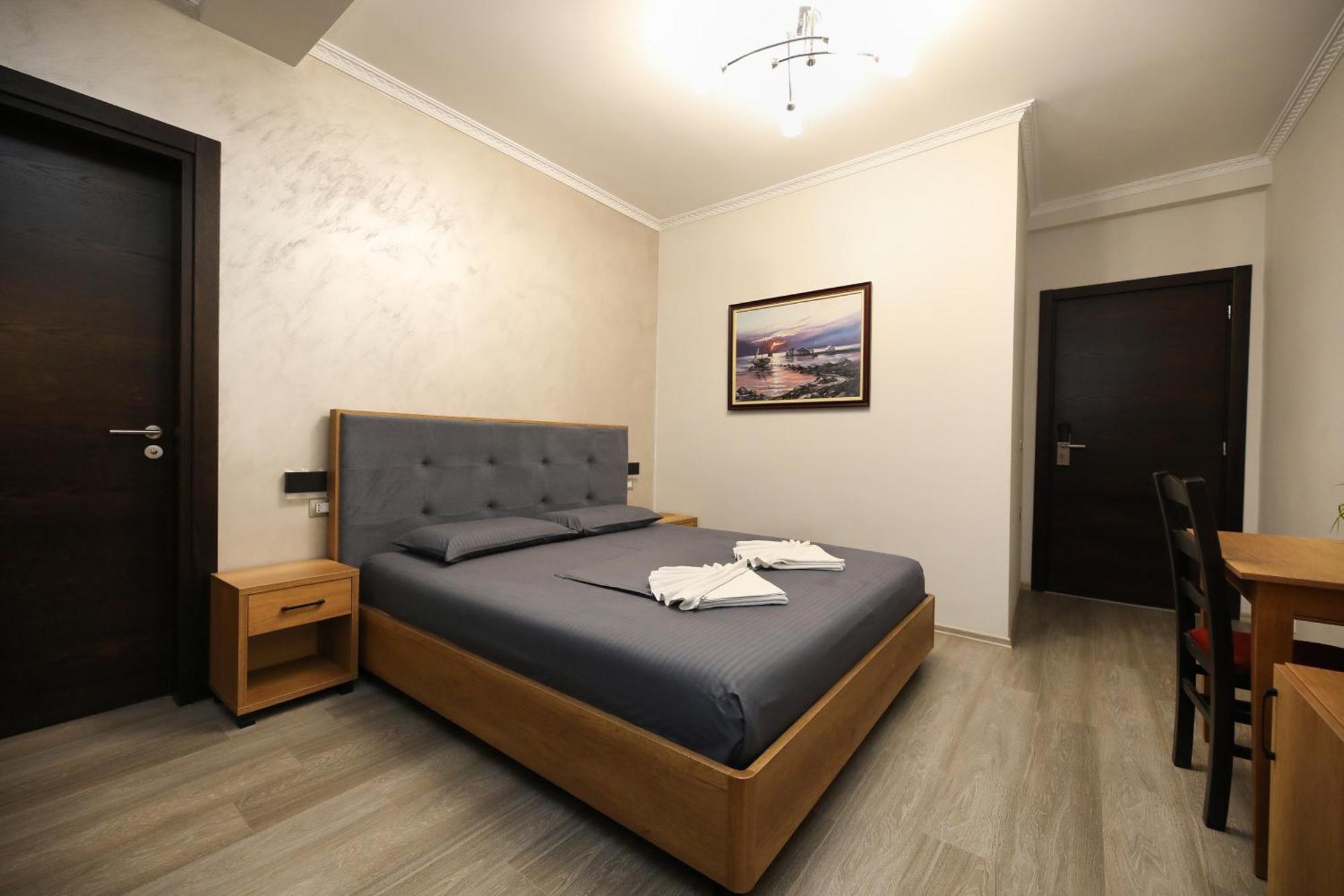 Hotel Salvadore Vlorë Exterior foto