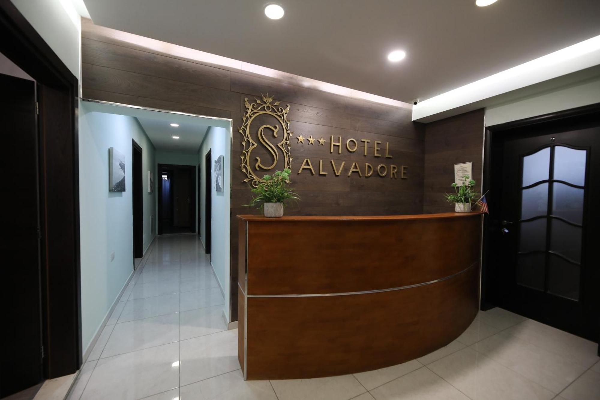 Hotel Salvadore Vlorë Exterior foto
